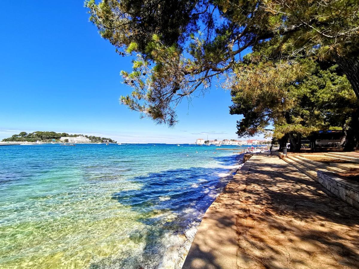 Stay In The Very Heart Of Porec - 50M To The Beach Exterior photo