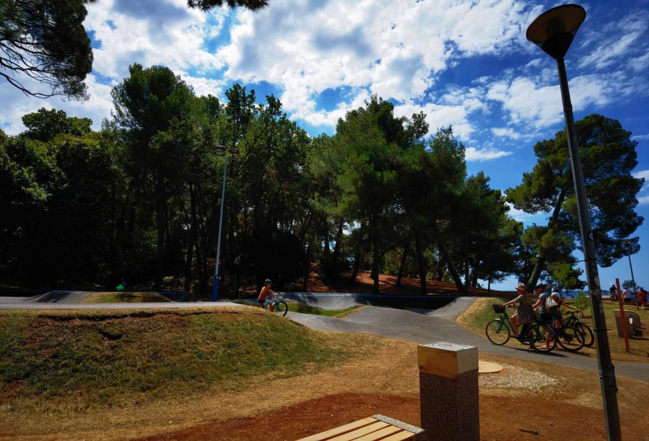 Stay In The Very Heart Of Porec - 50M To The Beach Exterior photo