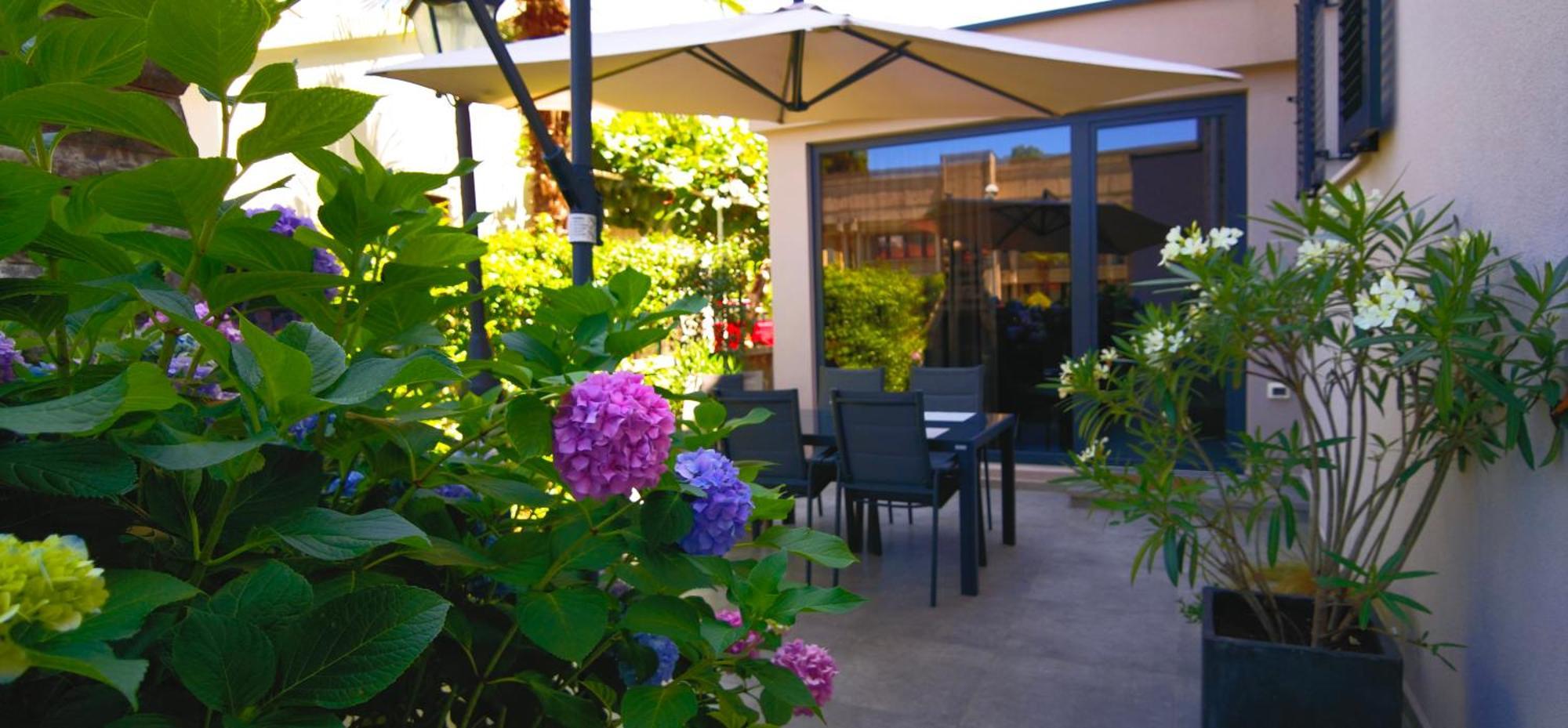 Stay In The Very Heart Of Porec - 50M To The Beach Exterior photo